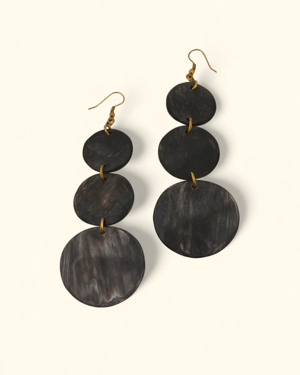 Graduated Horn Disc Drop Earrings