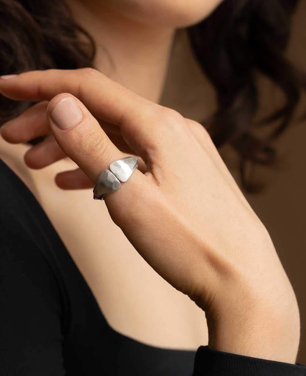 Silver Curved Band Ring with Etched Triangle Border