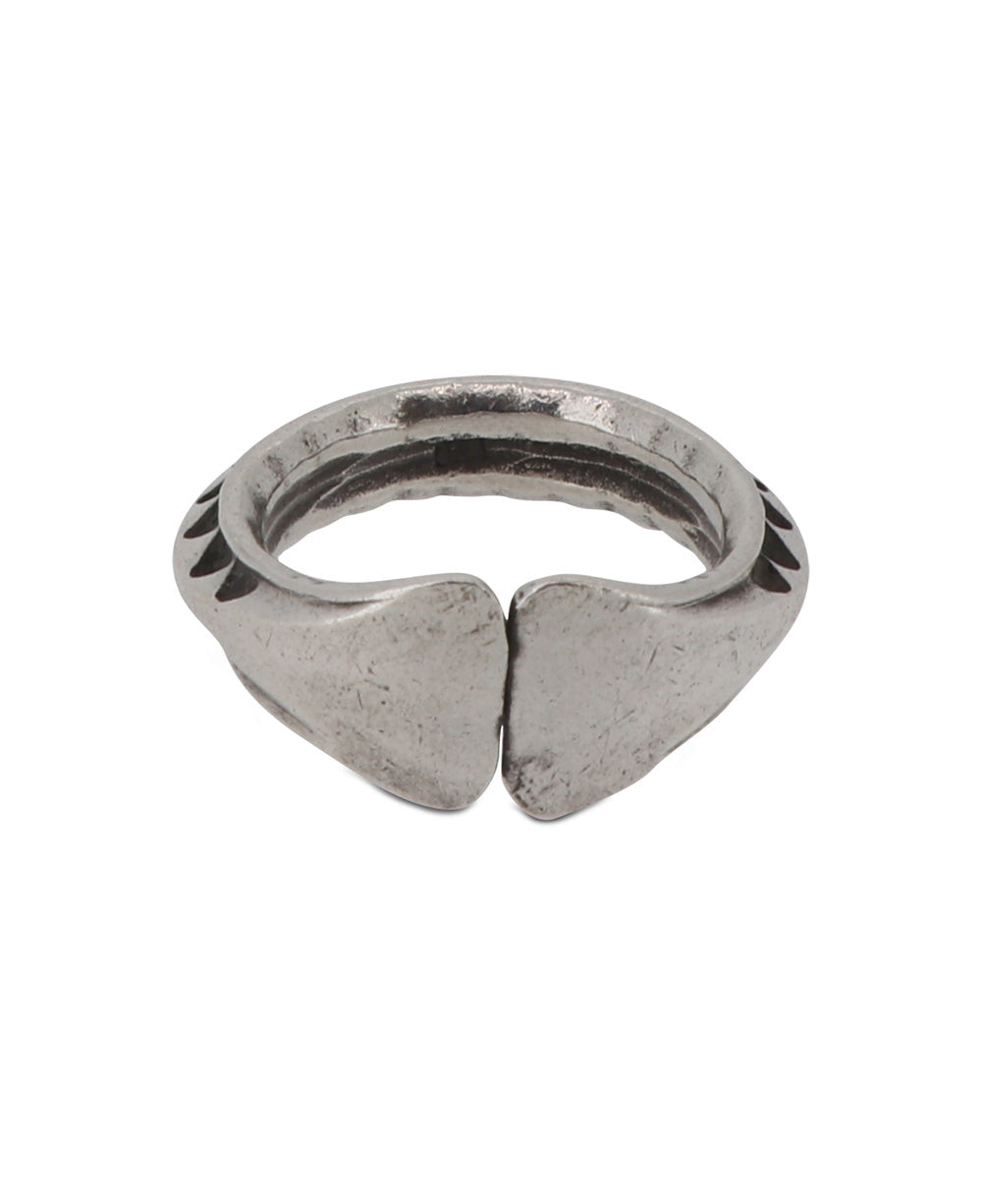 Silver Curved Band Ring with Etched Triangle Border