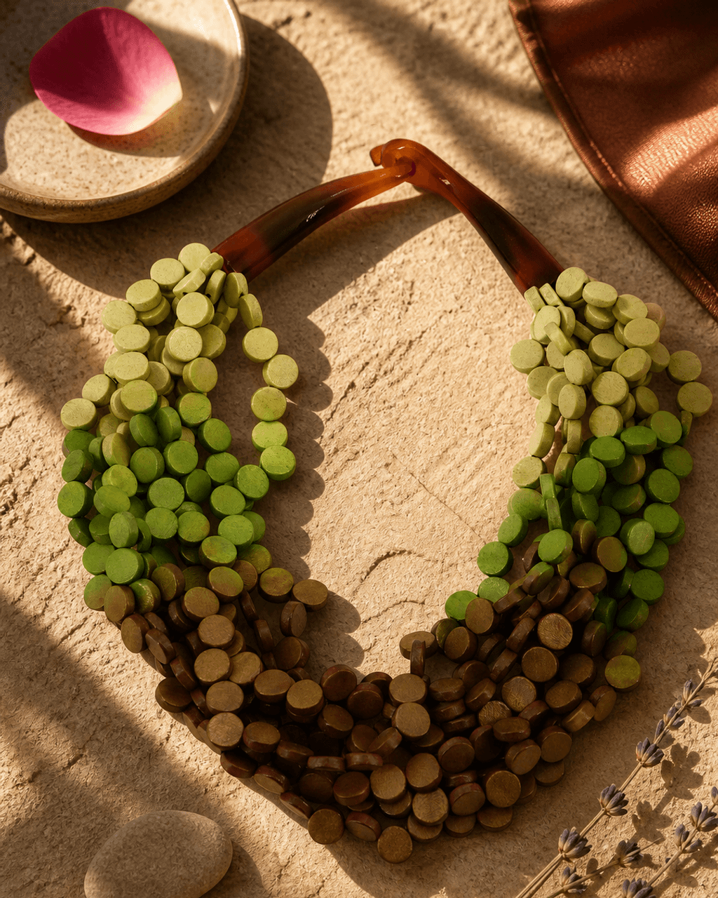 Ombré Wood Disc Necklace with Horn Hook