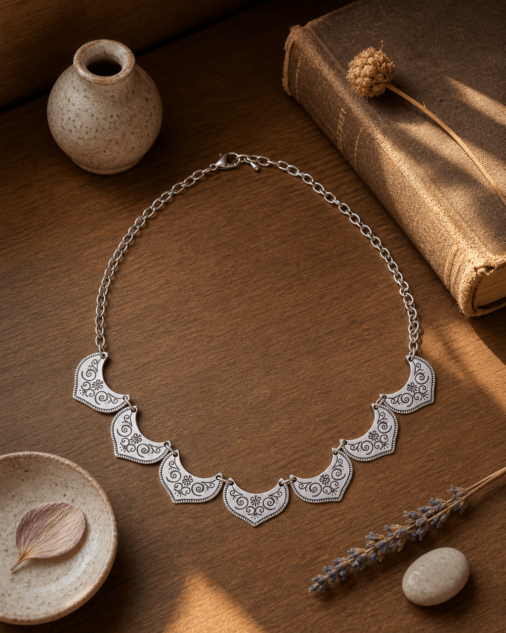 Scalloped Fan-Plate Bib Necklace